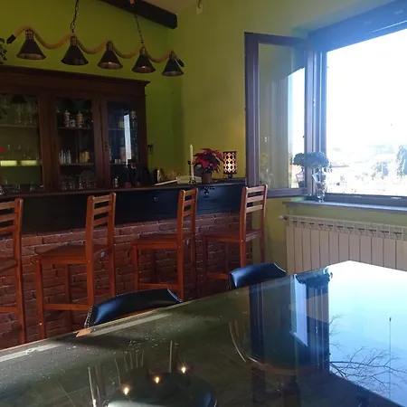 Alojamento de Acomodação e Pequeno-almoço Taberna Romana Oca Velletri